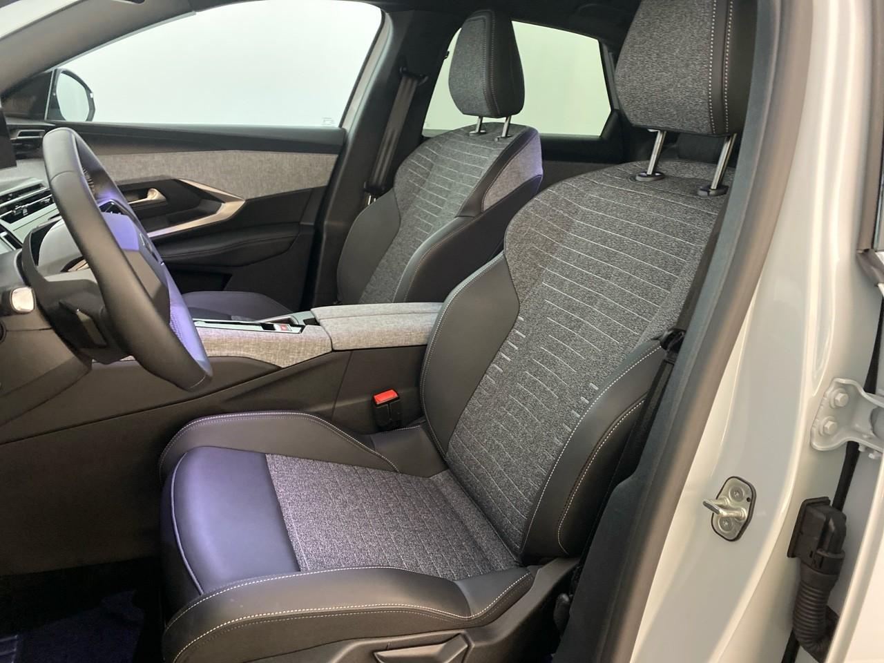 Peugeot 3008 electrique 210 ch 73 kwh allure — photo 9