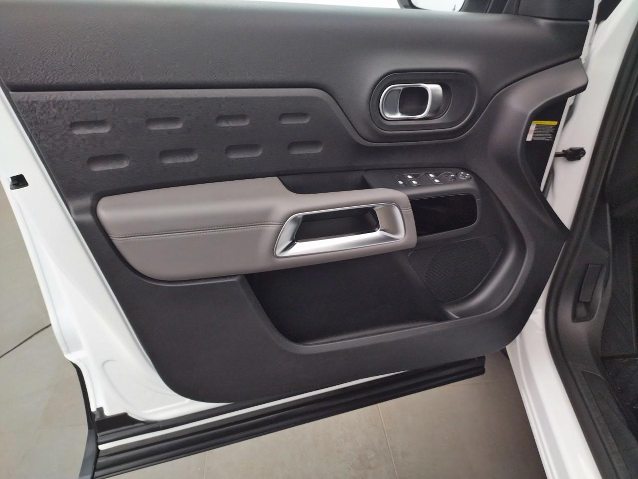 Citroën C5 Aircross hybride rechargeable 225 e-eat8 c-series — photo 23