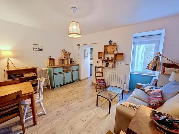 EXCLUSIVITÉ PORT-LOUIS : Appartement avec terrasse en centre-ville