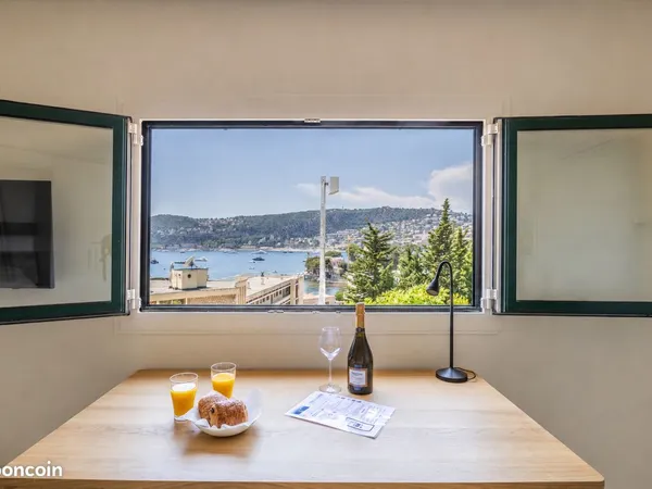 Maisonnette rénovée en duplex - Location hivernale à Saint-Jean-Cap-Ferrat