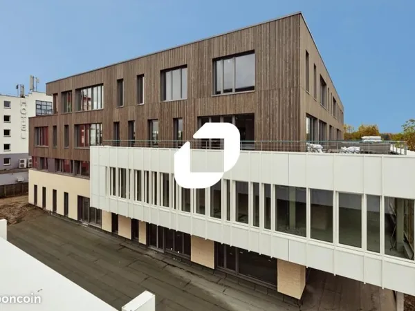 Bureaux 685 m²