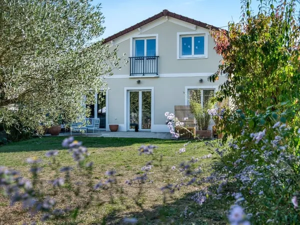 Maison à vendre 5 pièces SAINT REMY LES CHEVREUSE (78)