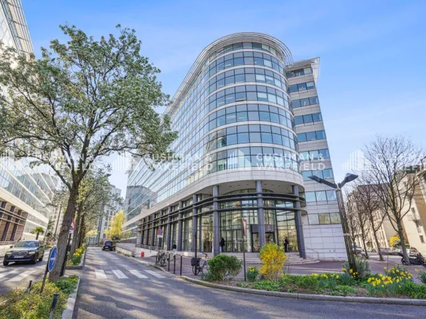 Bureau 9790 m²