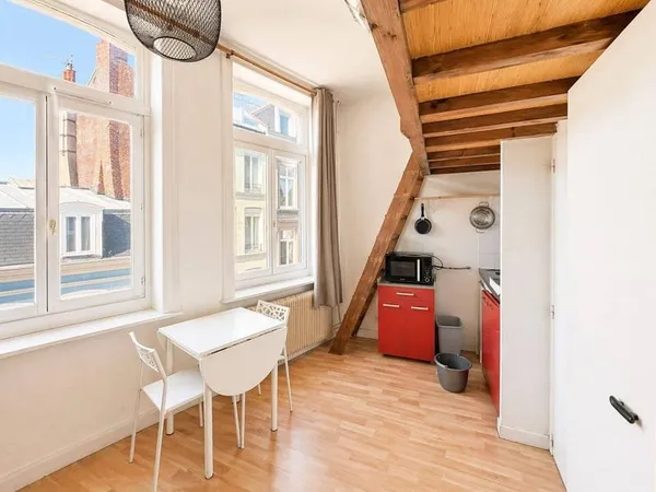 Studio 1 pièce 24 m²