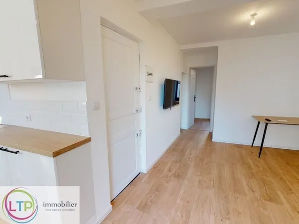 FF3 de 38 m² avec balconnet entièrement rénové !