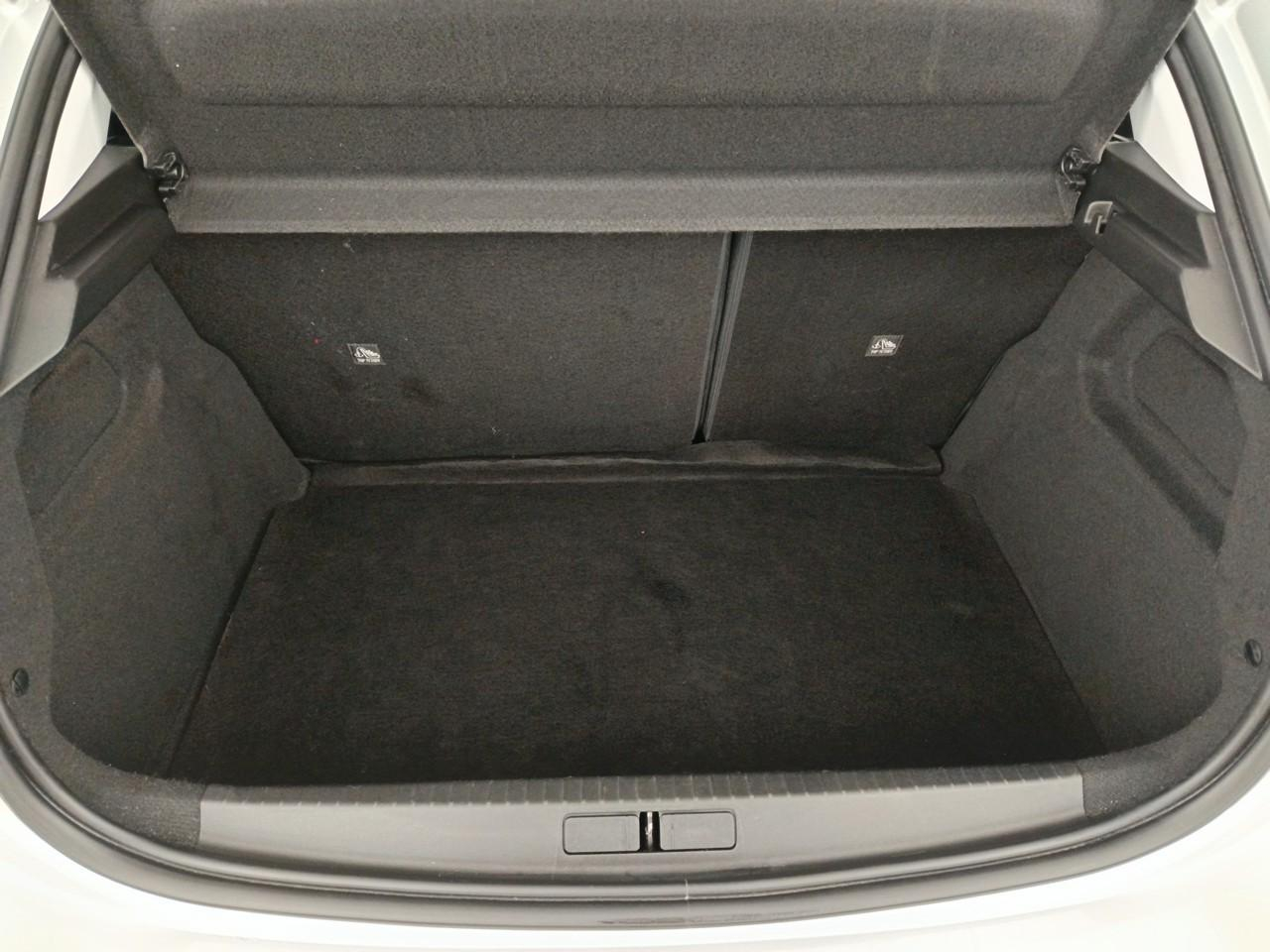 Opel Corsa 1.2 75 ch bvm5 elegance business — photo 6
