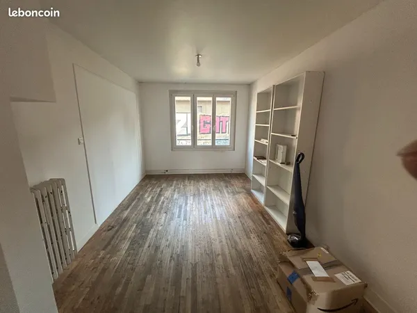 Colocation secteur centre ville/Gare - Appartement T4 ,3 chambres et place de parking