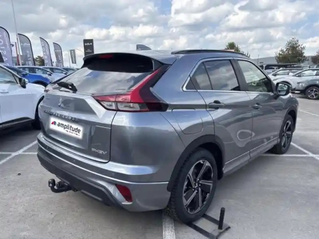 Mitsubishi Eclipse cross 2.4 mivec phev 188ch instyle 4wd — photo 6