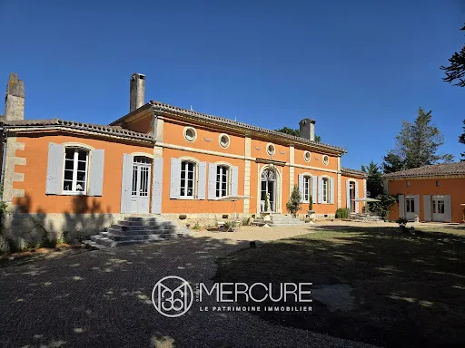 Propriété 9 pièces 306 m²