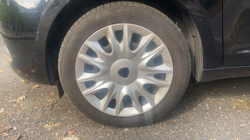Lancia Ypsilon 1.2 69 - Gold – 2014 – 57800 km – Essence – Boîte Manuelle — photo 13