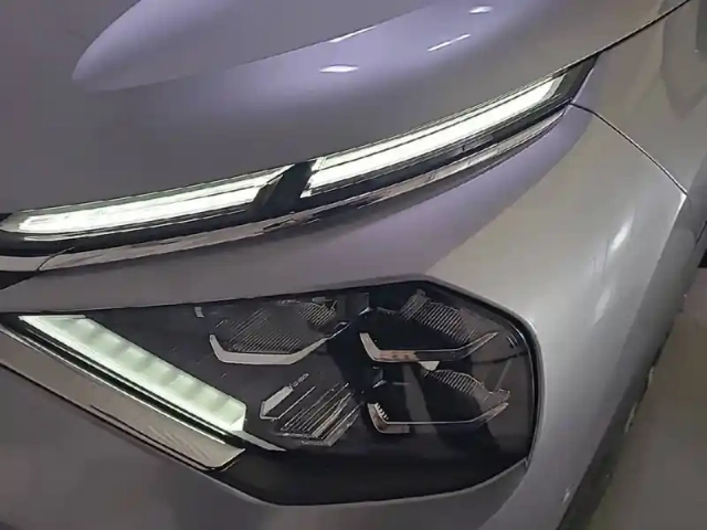 Citroën C4 puretech 130 s&amp;s eat8 — photo 94