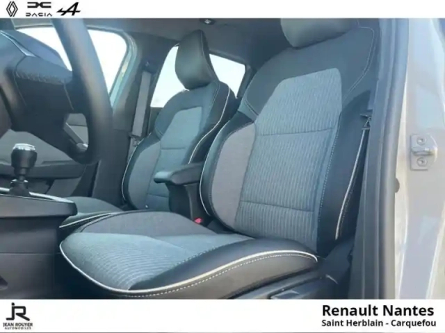 Renault Clio 1.0 tce 90ch techno — photo 11