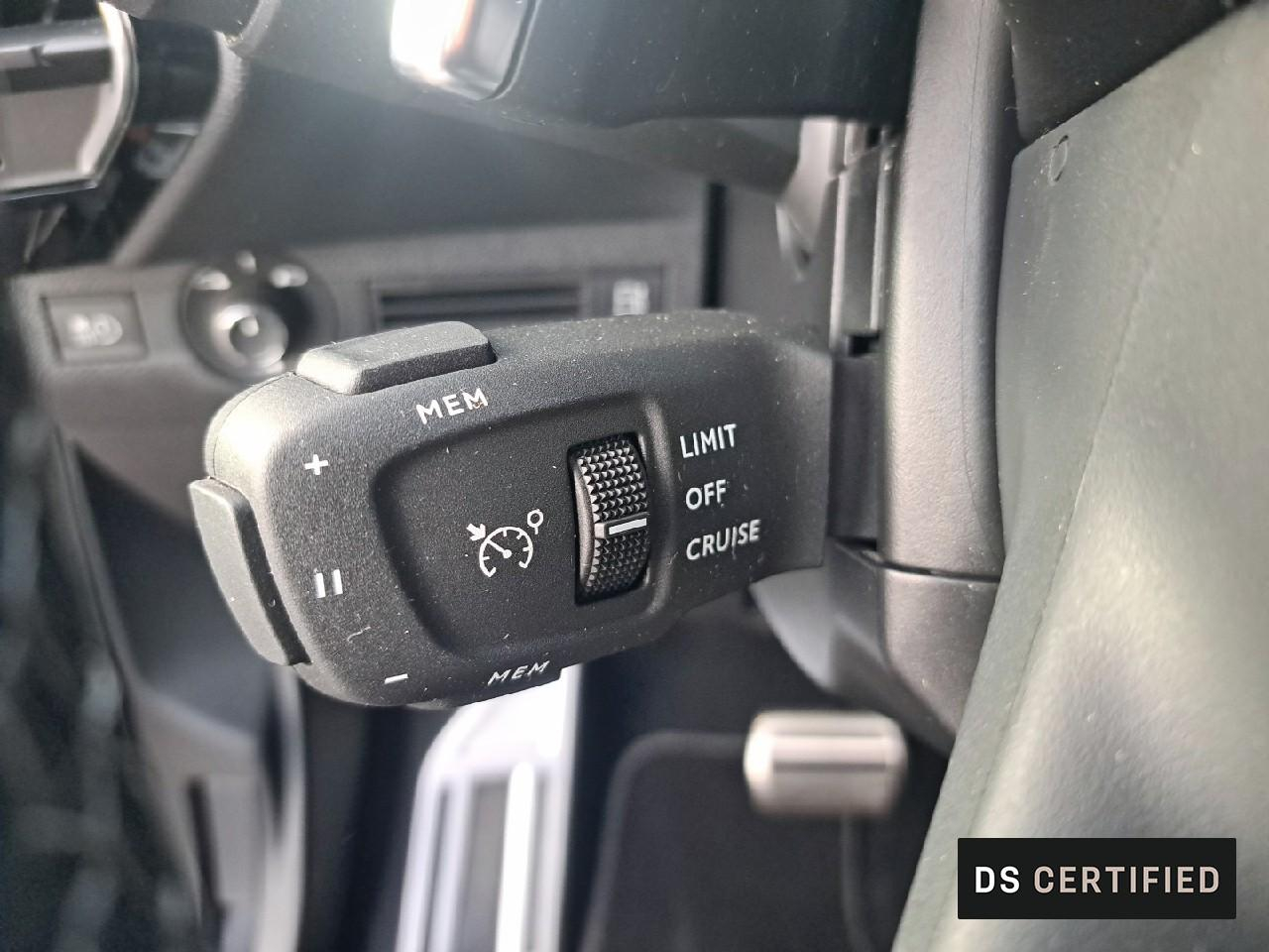 Ds Ds 7 crossback hybride rechargeable e-tense 225 eat8 rivoli — photo 23