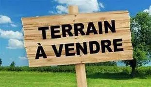 TERRAIN DE 452 M2 - LA PINEDE - 11200 LEZIGNAN CORBIERES