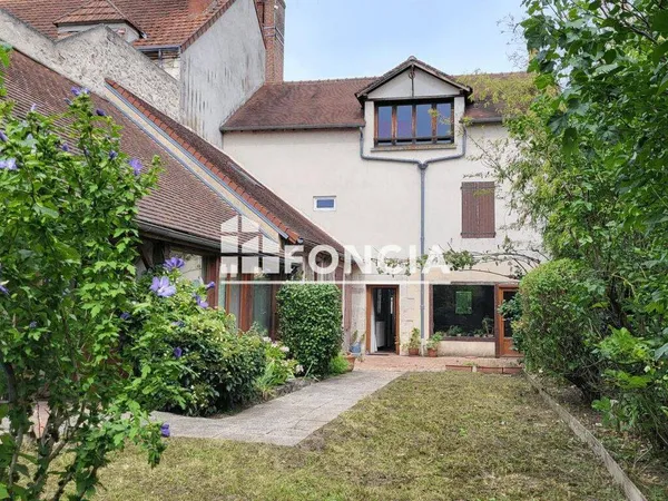 Maison de ville 8 pièces 222 m²