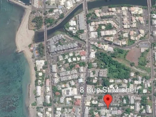 Terrain constructible 343 m² viabilisé - Centre-ville Saint-Leu, 250 m de la plage