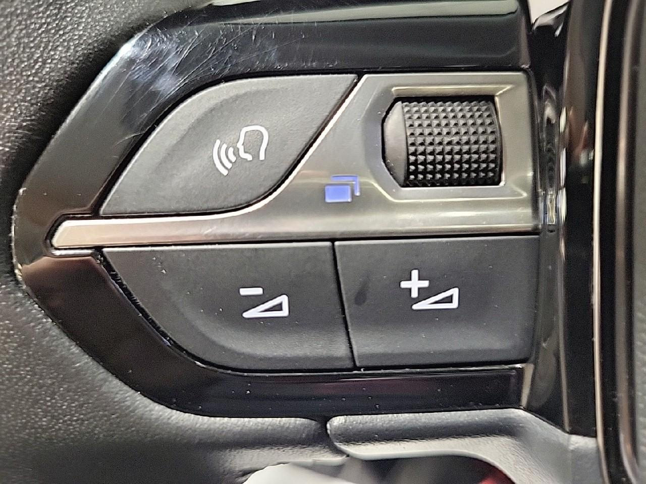 Peugeot 2008 bluehdi 130 s&s eat8 allure business — photo 19
