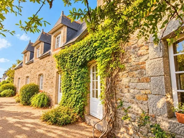 Maison 7 pièces 330 m²