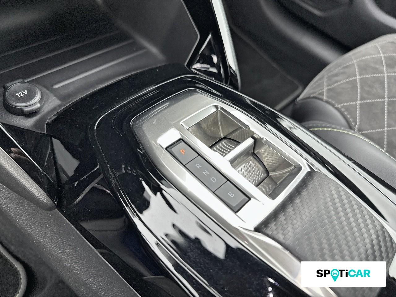 Peugeot 208 e-208 136ch gt pack — photo 14