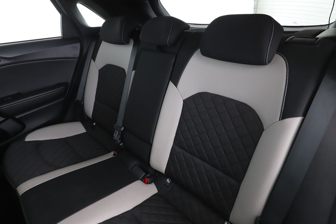 Kia cee'd 1.4 T-GDi ISG GT Line DCT7 — photo 13