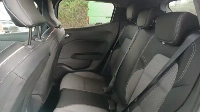 Renault Clio tce 90 ch gsr2 — photo 12