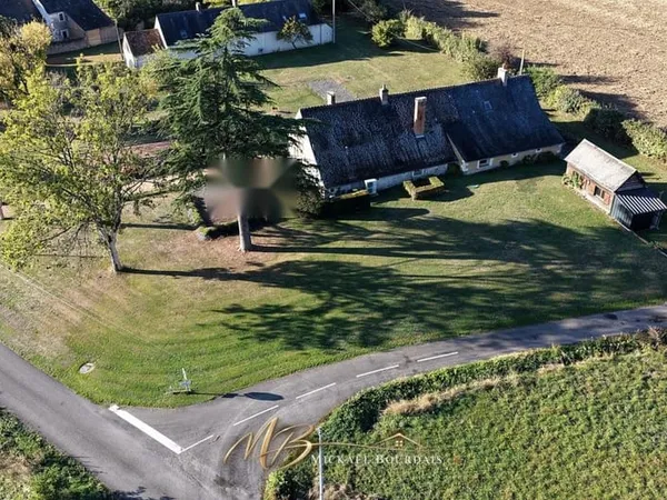 Sarcé - Authentique Longère De Plus De 240 M², Au Coeur D'Un Environnement Privilégié