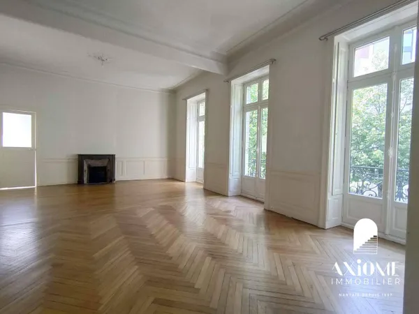 Appartement 5 pièces 130 m²