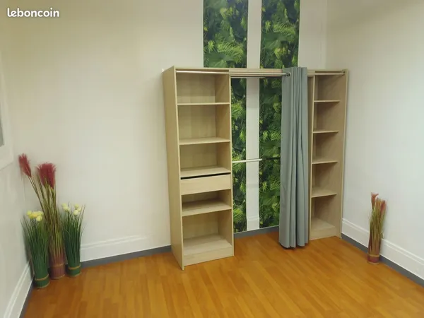 F2 51m², plain-pied, climatisé, centre-ville, idéal retraité ou étudiant