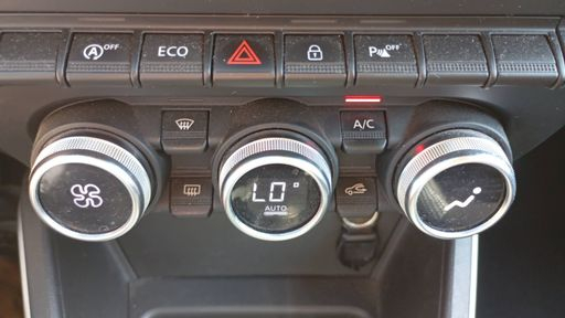 Dacia Duster 1.5 BLUE DCI 115.0 - Prestige – 2019 – 79274 km – Diesel – Boîte Manuelle — photo 29