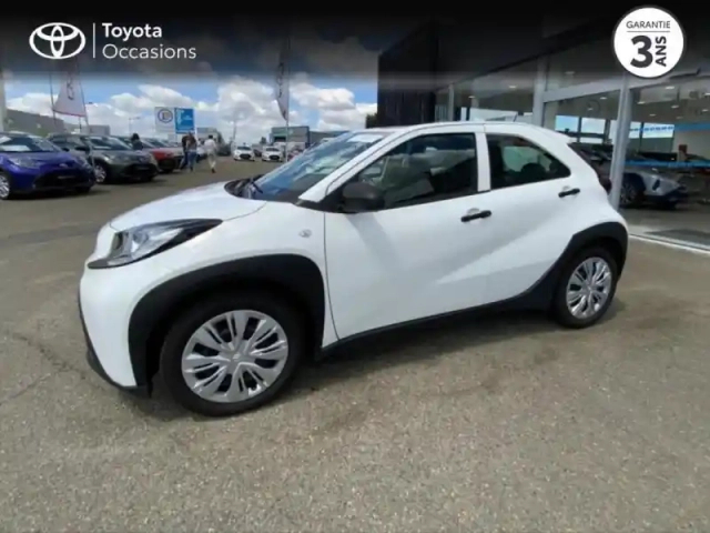 Toyota Aygo X 1.0 vvt-i 72ch active business — photo 1