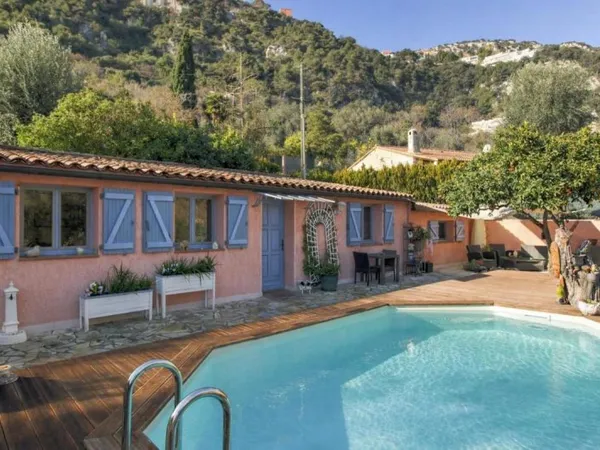 Charmante maison avec échappée mer, proche Monaco