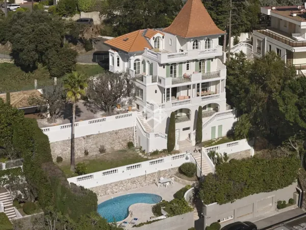 CANNES CALIFORNIE - Magnifique villa avec piscine