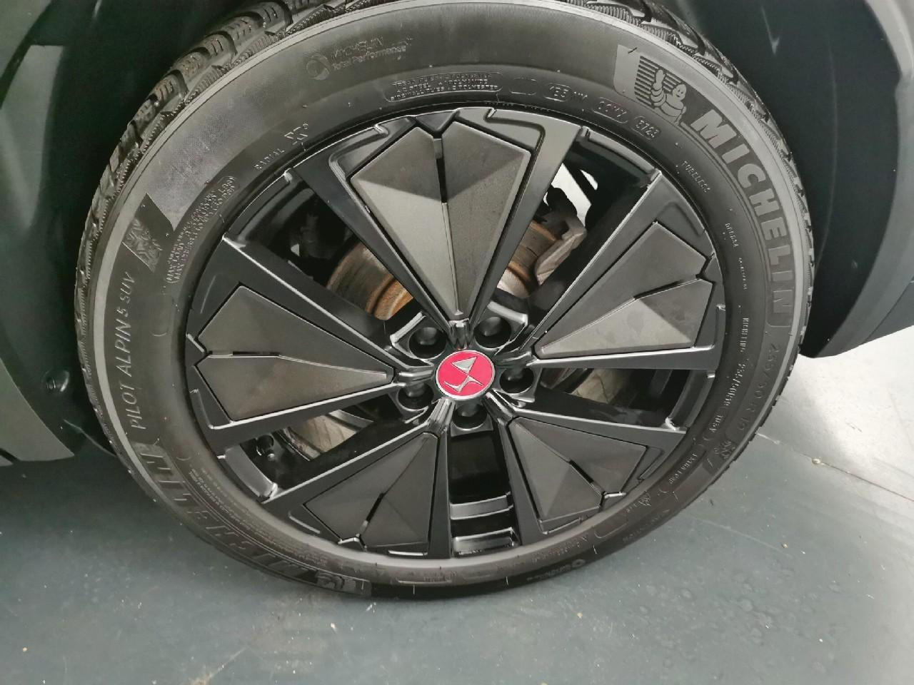 Ds Ds 7 crossback hybride rechargeable e-tense 300 eat8 4x4 performa — photo 16