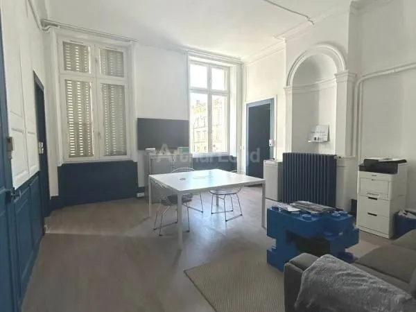 Bureaux 100 m²