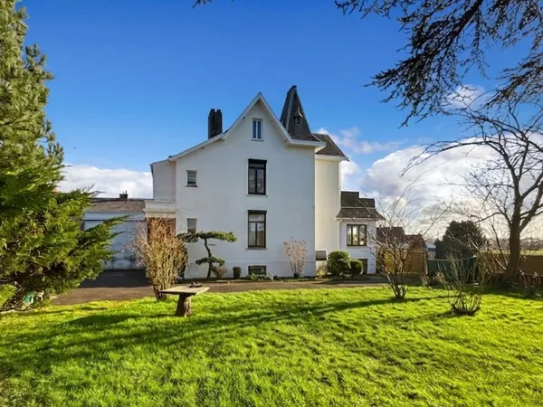 Maison 4 pièces 175 m²