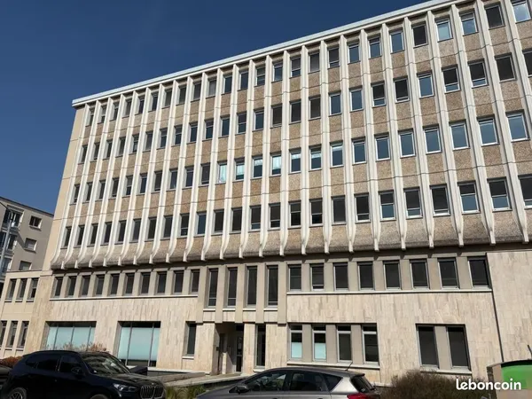 Bureaux 139 m²