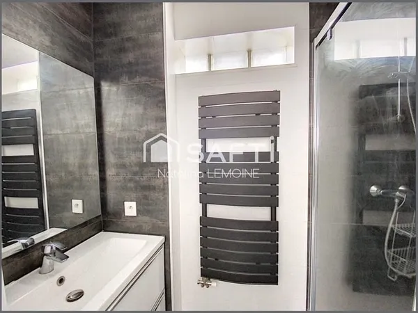 Appartement lumineux, très bien agencé.
