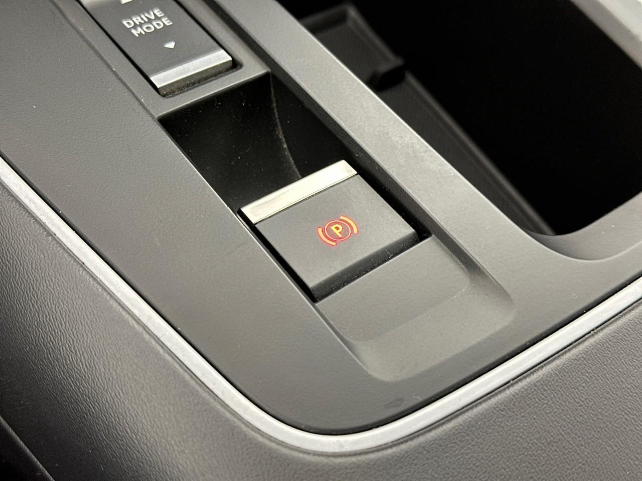 Citroën C5 Aircross hybride rechargeable 225 e-eat8 shine pack — photo 34