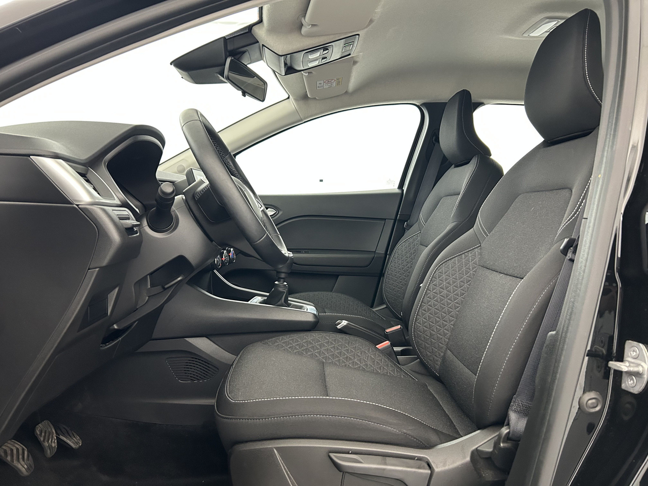 Renault Captur — photo 9