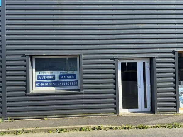 Boutique 41 m² Saint-Martin-des-Champs