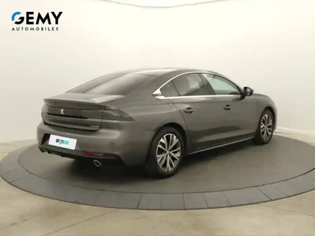 Peugeot 508 hybrid 225 e-eat8 — photo 18