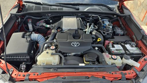Toyota Hilux X-Tra Cabine 2.8  D-4D 204 4X4 BVA6 - Invincible – 2022 – 107777 km – Diesel – Boîte Automatique — photo 11