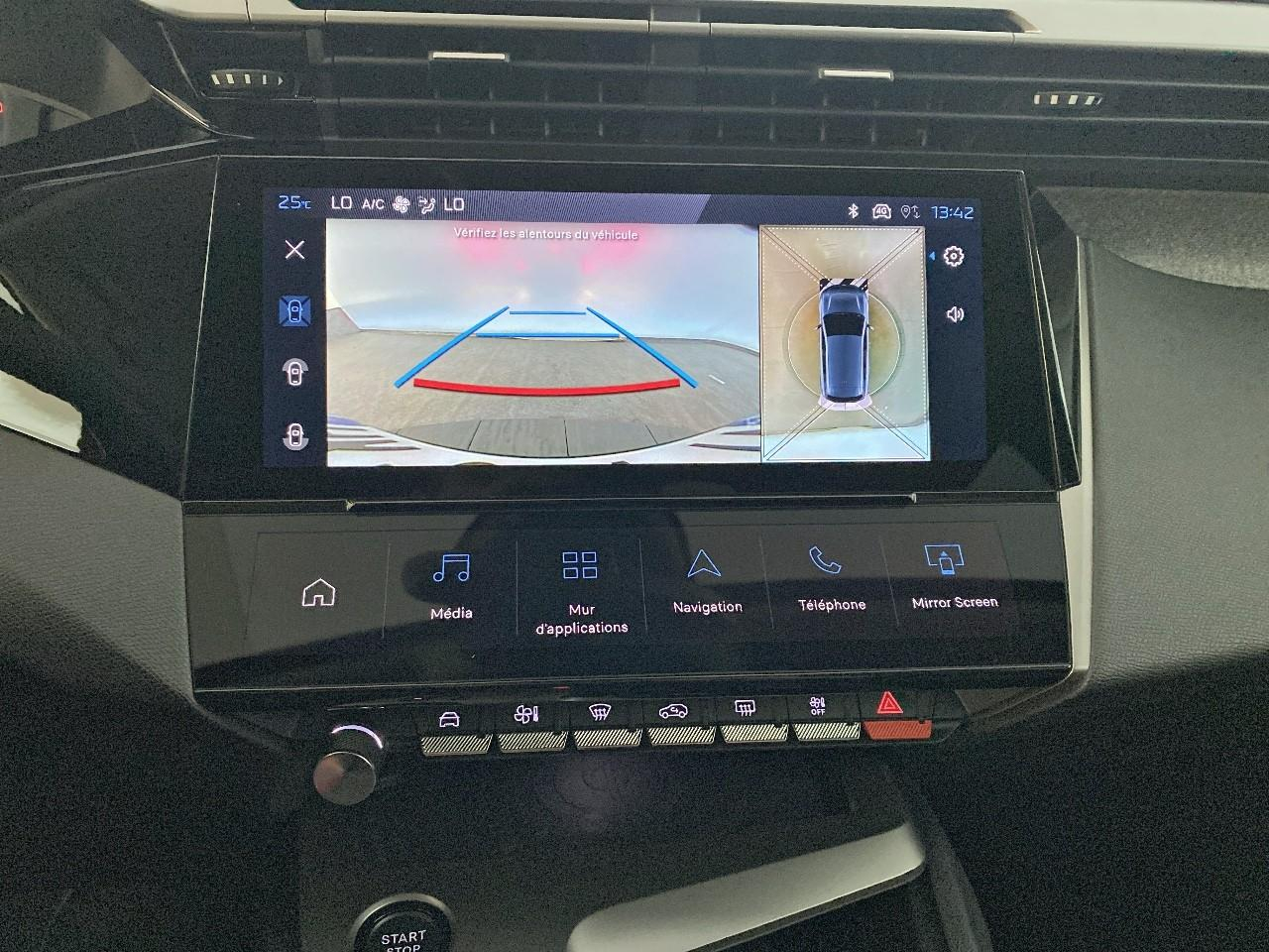Peugeot 308 hybrid 145 e-dcs6 allure — photo 15