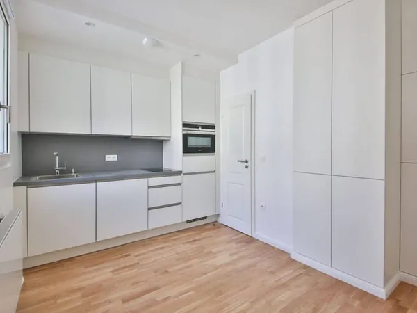 Studio 1 pièce 14 m²