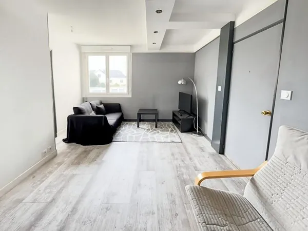 LOCATION T5 MEUBLE - 4 CHAMBRES - PARKING - PROCHE BEAULIEU