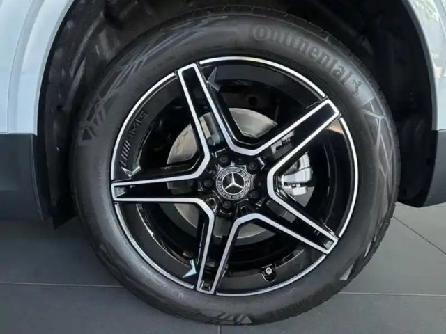 Mercedes Gla 250 e hybrid eq amg exclusive — photo 9