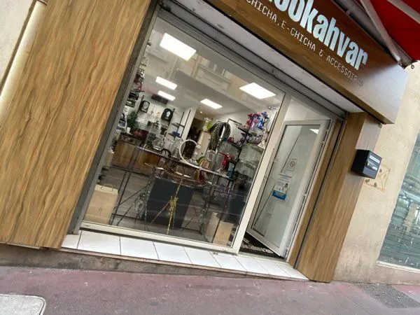 Opportunité rare - local commercial à cannes
