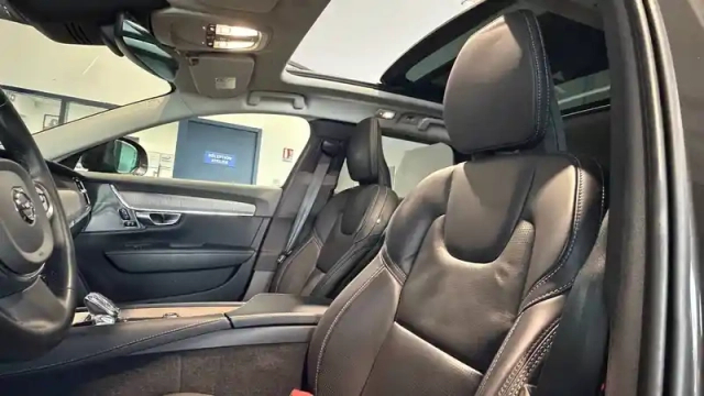Volvo V90 volvo /  cross country 2.0 b4 mild-hybrid plus awd — photo 14
