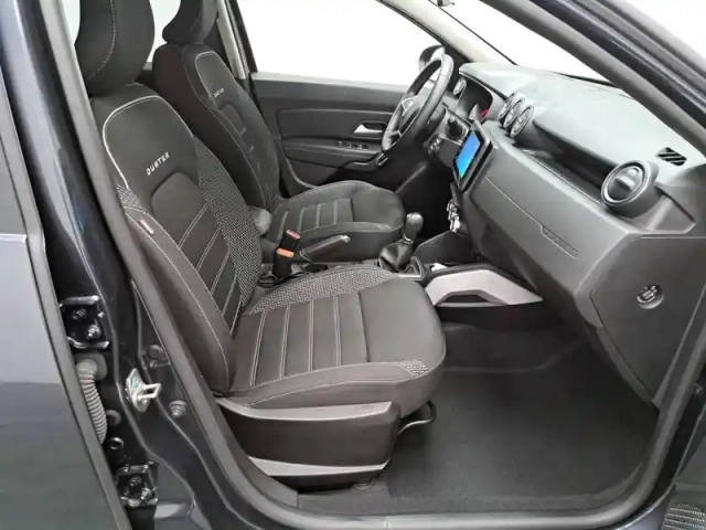 Dacia Duster tce 150 fap 4x2 edc — photo 25