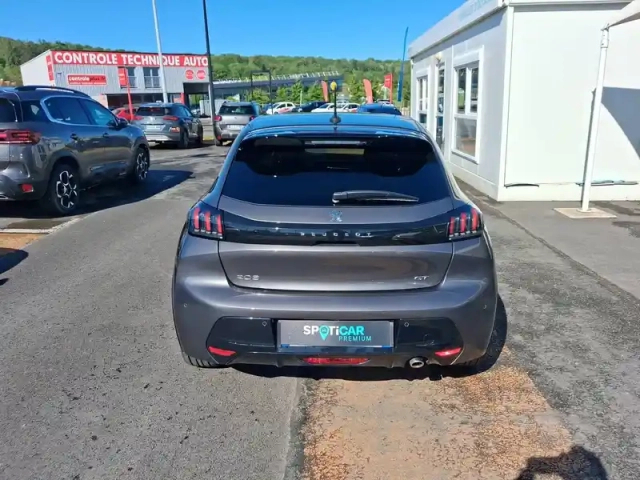 Peugeot 208 puretech 100 s&amp;s eat8 — photo 6
